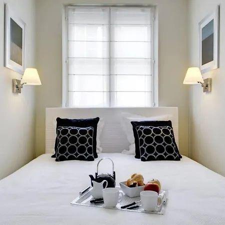 Champs-elysees Montaigne - Hala Apartment *
