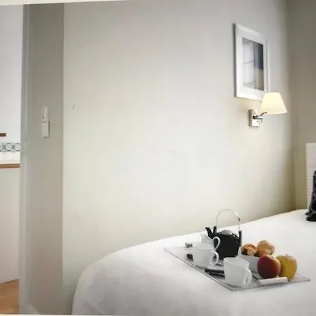 Apartment Champs-elysees Montaigne - Hala *